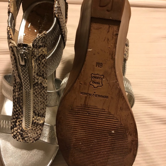 Donald J Pliner Snake Skin Heels - Picture 5 of 5